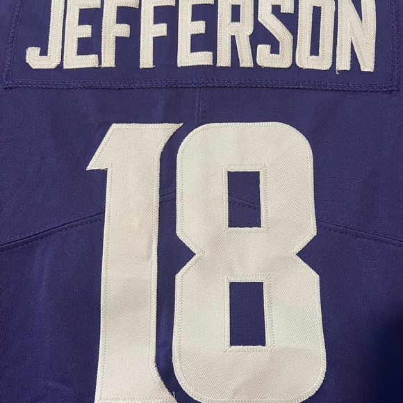 Minnesota MN Vikings NFL Jersey NWT - Women’s Small Jefferson 18 - Picture 5 of 10